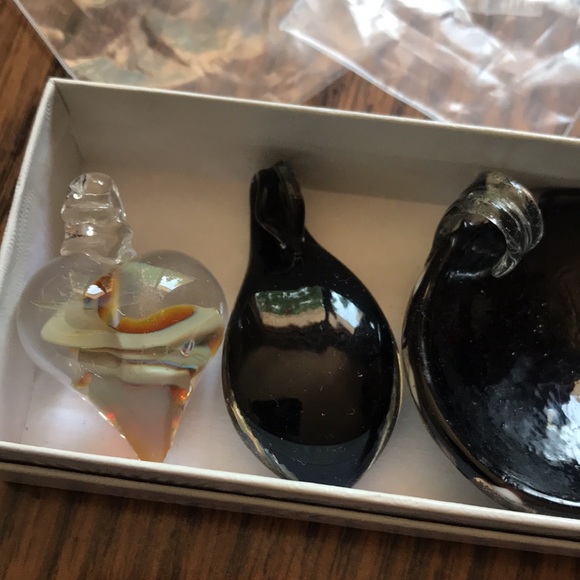 Used Glass Pendants - Picture 4 of 6